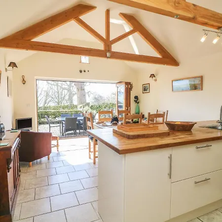 펜션 Old Hall Byre 레이번